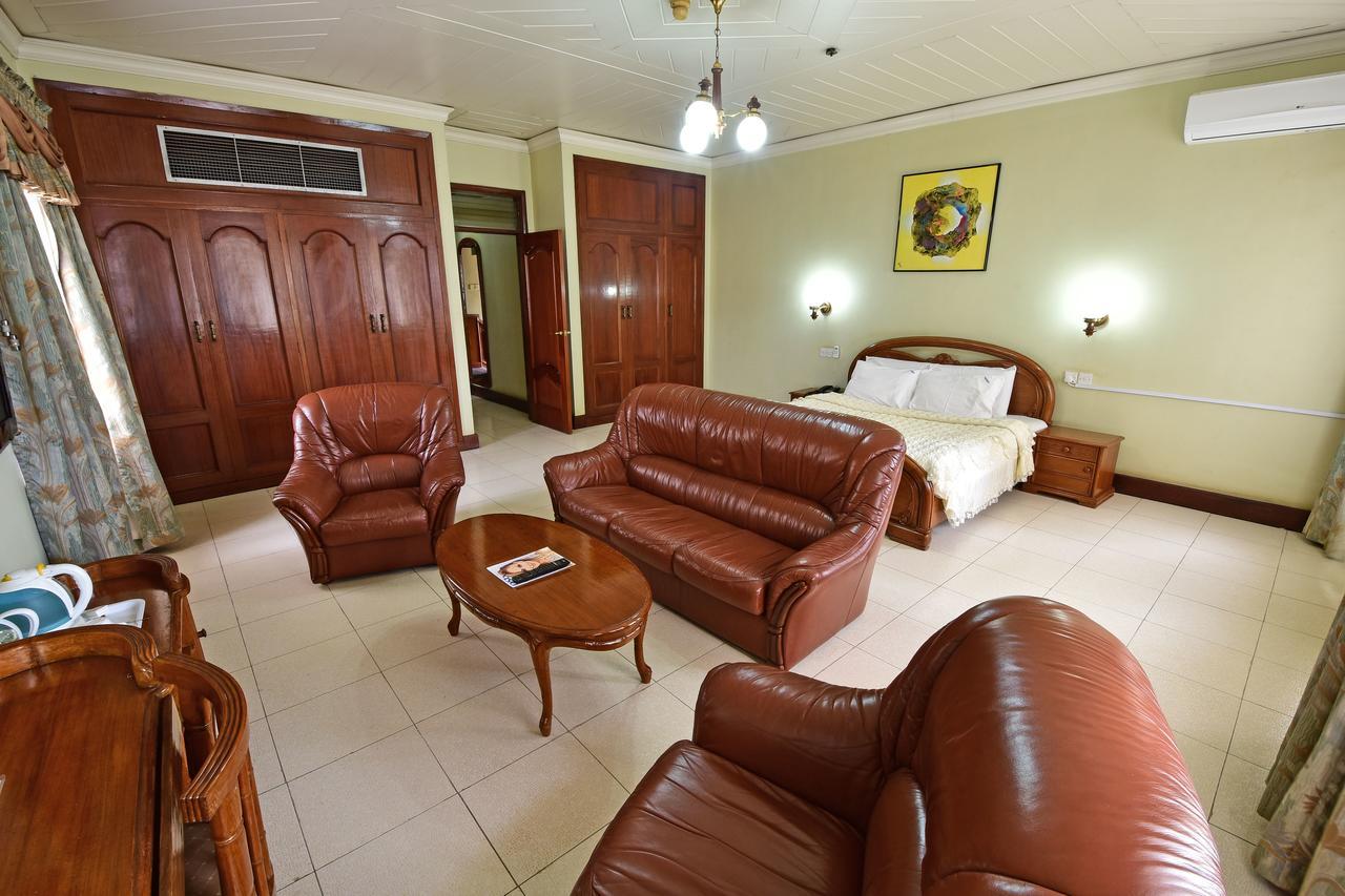 Grand Imperial Hotel 캄팔라 외부 사진